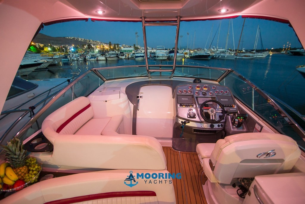 mooring yacht charter greece